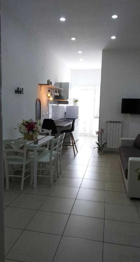 Relais Divi Apartment กาสเตลลัมมาเร ดิ สตาเบีย ภายนอก รูปภาพ